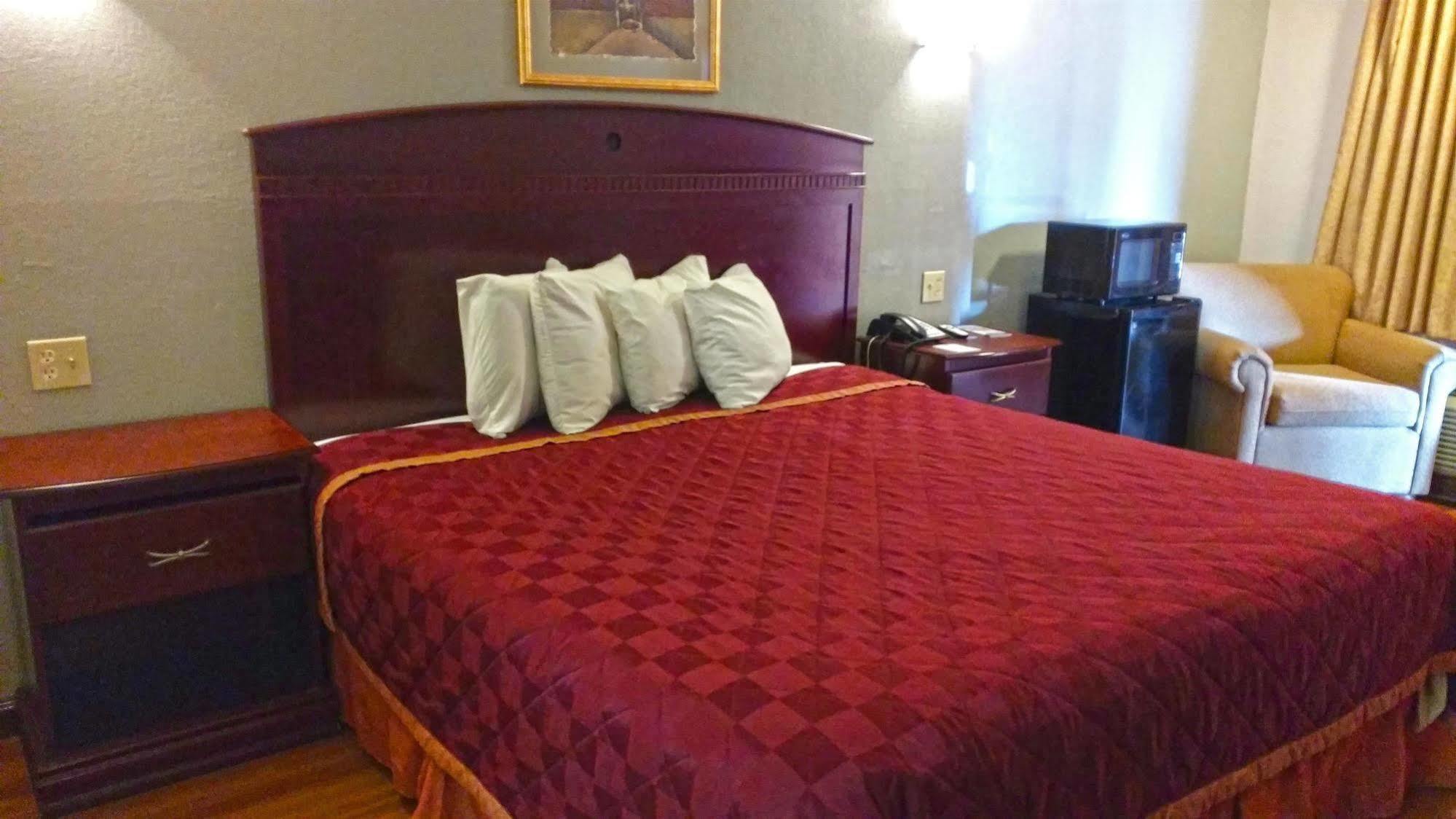 Americas Best Value Inn Мак-Кінні Екстер'єр фото