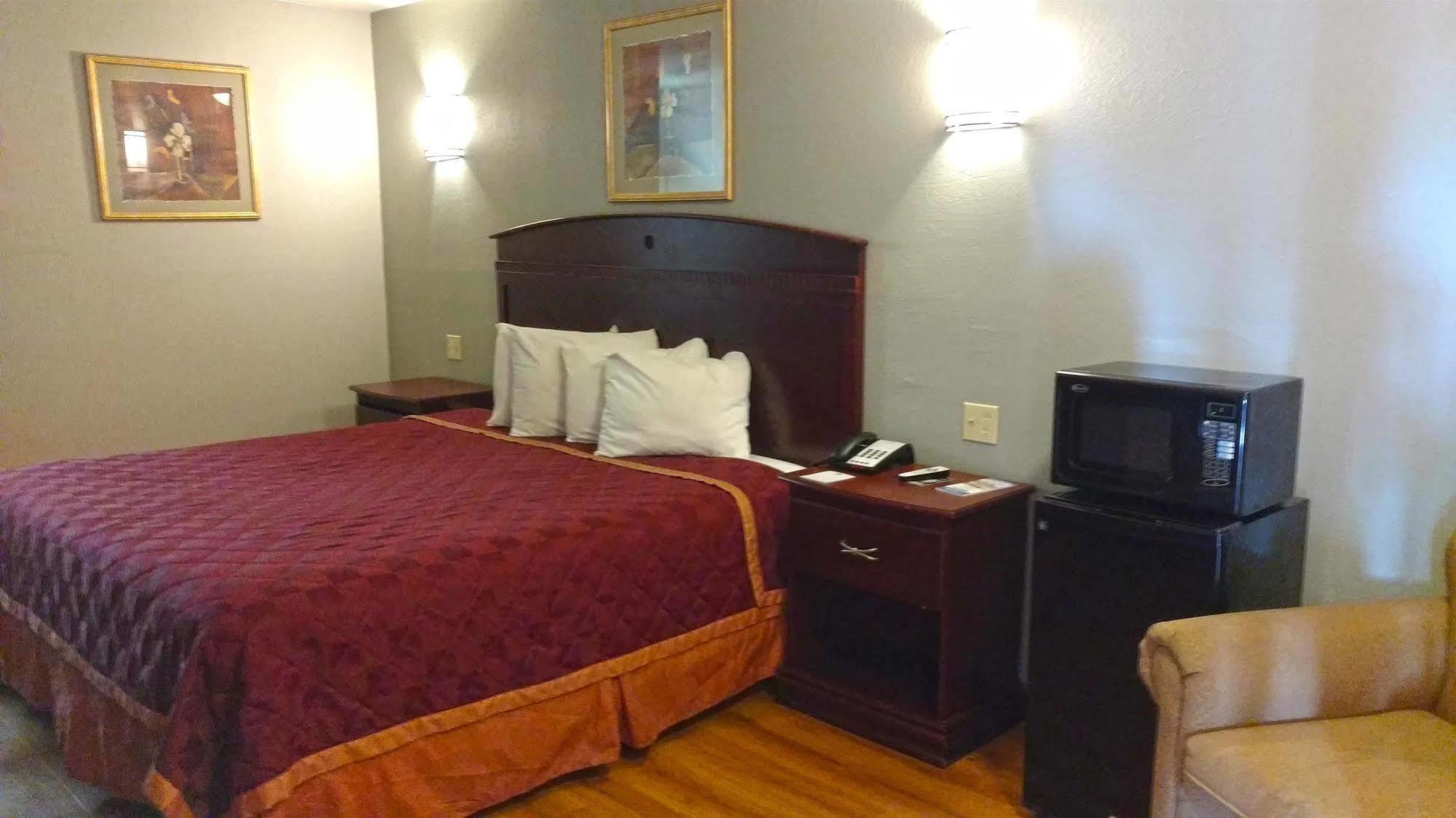 Americas Best Value Inn Мак-Кінні Екстер'єр фото